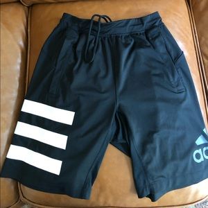 🤍Black and white adidas shorts mens🖤